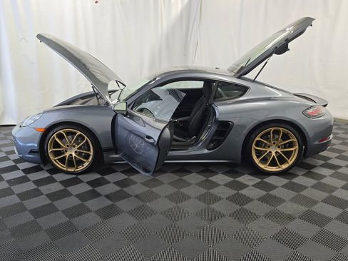 Certified 2025 Porsche 718 Cayman RWD image 13