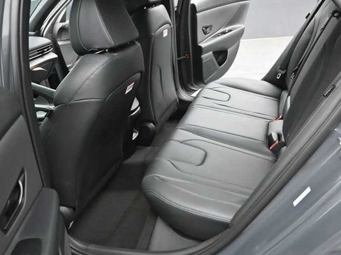 New 2026 Hyundai Elantra SEL Sport FWD image 16