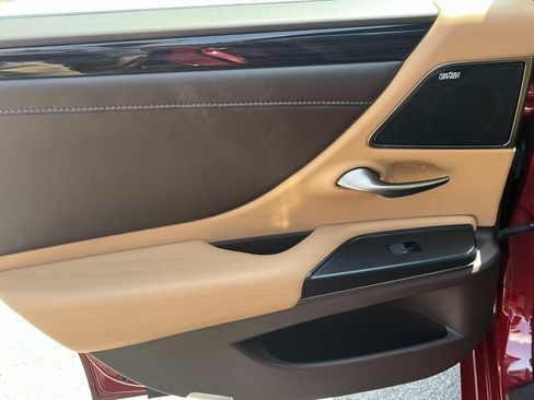 Used 2020 Lexus ES 300h w/ Premium Package FWD image 20