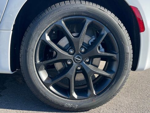 New 2026 Chrysler Pacifica Limited w/ S Appearance Package image 36