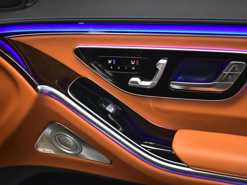 Used 2022 Mercedes-Benz S 500 4MATIC image 23