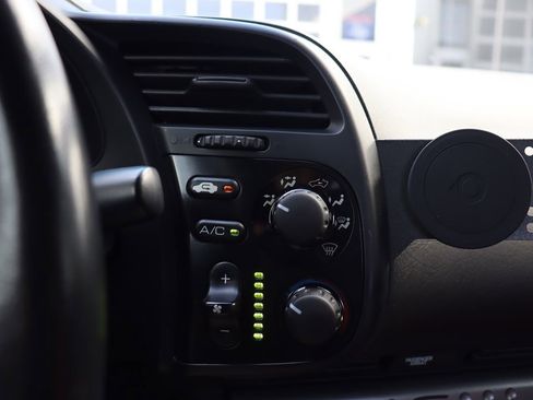 Used 2007 Honda S2000 image 23