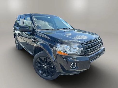 Used 2015 Land Rover LR2 HSE AWD/4WD image 2