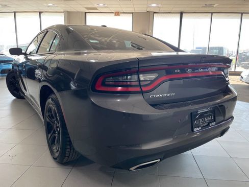 Used 2020 Dodge Charger SXT image 5