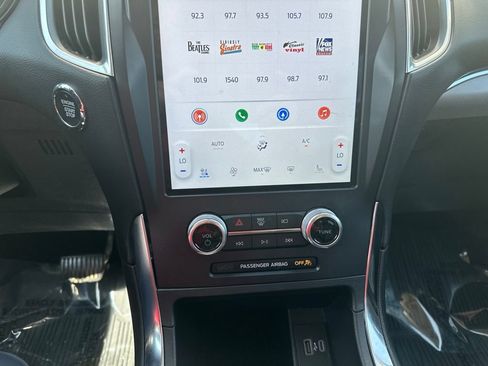 Certified 2022 Ford Edge Titanium w/ Equipment Group 301A AWD/4WD image 45