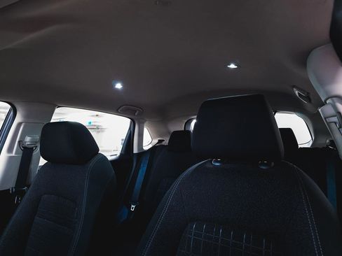 Used 2023 Honda HR-V LX image 17