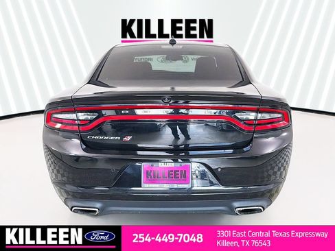 Used 2021 Dodge Charger SXT AWD/4WD image 7