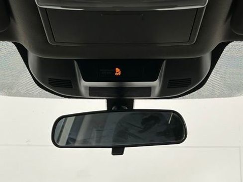 Used 2023 Nissan Rogue SV image 25