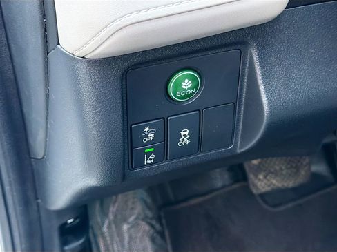 Used 2021 Honda HR-V EX image 10