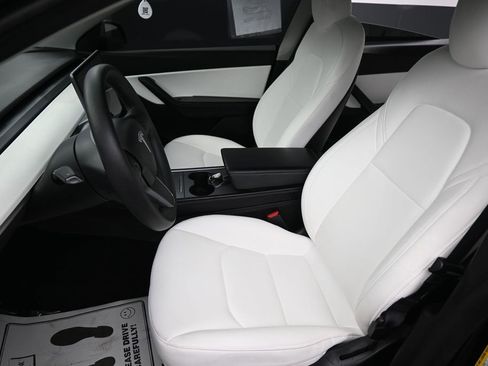 Used 2022 Tesla Model Y Performance AWD/4WD image 24