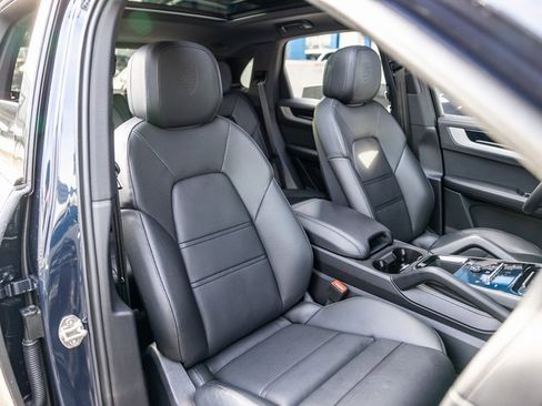 Certified 2025 Porsche Cayenne S image 47