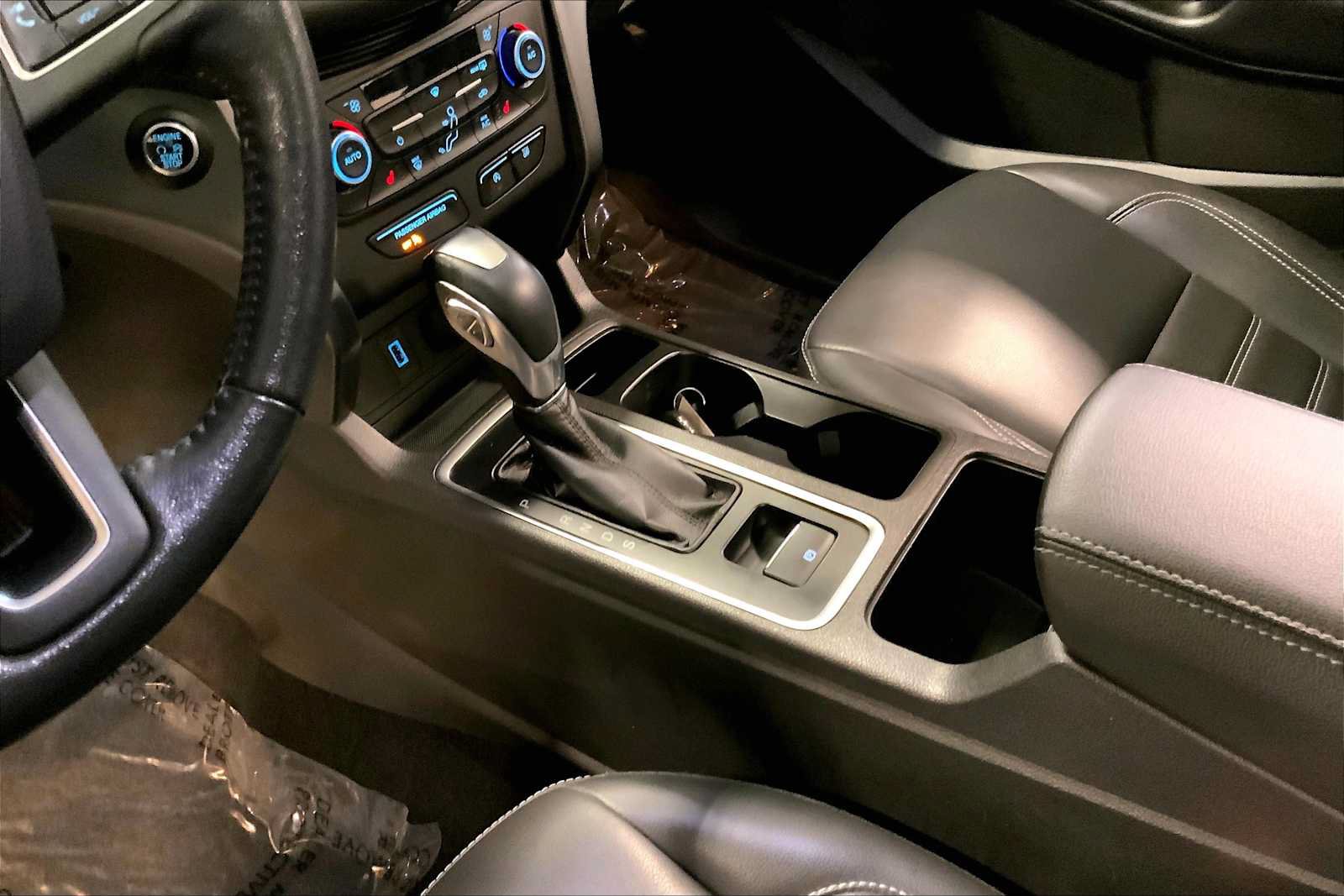 Used 2019 Ford Escape SEL AWD/4WD image 17