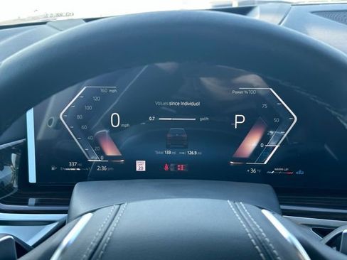 New 2026 BMW X7 xDrive40i w/ Premium Package image 14