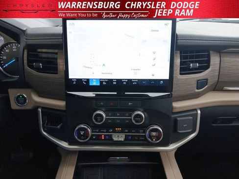 Used 2024 Ford Expedition Max Limited image 22