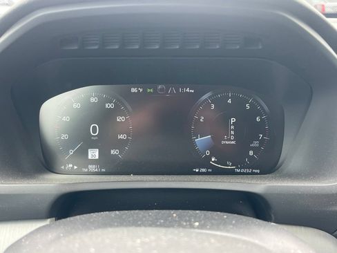 Used 2021 Volvo XC90 T5 Momentum w/ Climate Package AWD/4WD image 10