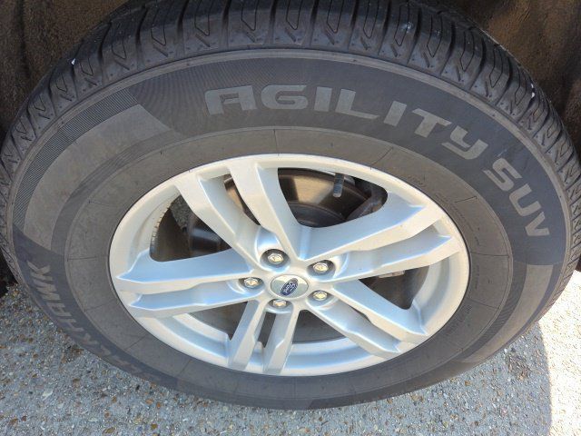 Used 2024 Ford Explorer XLT w/ Equipment Group 202A RWD image 15