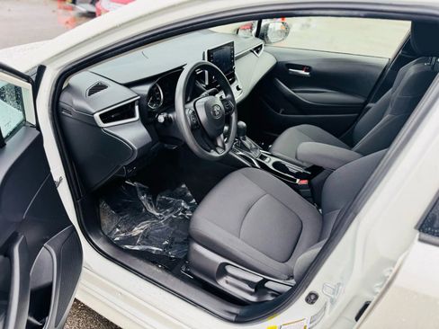 Used 2021 Toyota Corolla LE w/ Carpet Mat Package (TMS) image 9
