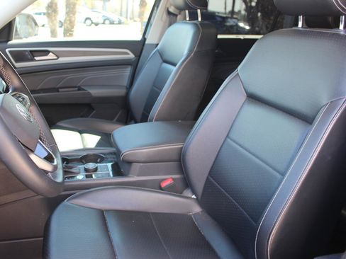 Used 2022 Volkswagen Atlas SEL image 17
