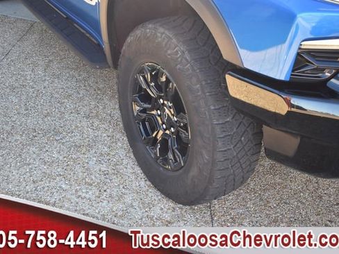 Used 2023 Chevrolet Silverado 1500 ZR2 w/ Technology Package image 13