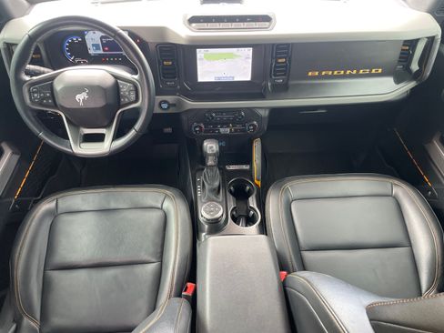Used 2023 Ford Bronco Badlands w/ Sasquatch Package AWD/4WD image 20