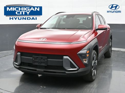 Certified 2025 Hyundai Kona SEL AWD/4WD image 1