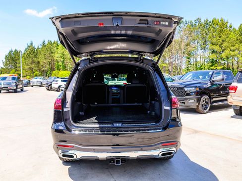 Used 2025 Mercedes-Benz GLS 450 4MATIC image 9