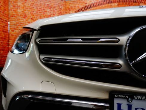 Used 2022 Mercedes-Benz GLC 300 4MATIC image 74