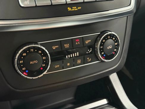 Used 2016 Mercedes-Benz GL 450 4MATIC image 31