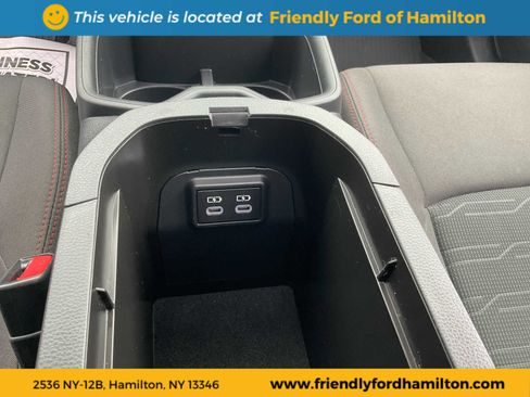 Used 2024 Toyota RAV4 SE w/ Weather & Moonroof Package image 39