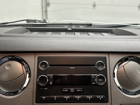 Used 2011 Ford F250 XLT w/ XLT Premium Pkg AWD/4WD image 29