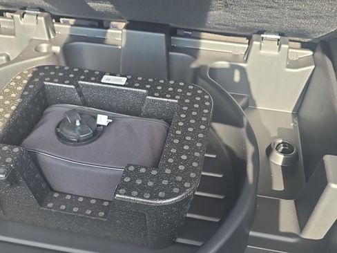 Used 2022 Cadillac XT4 Premium Luxury w/ Cold Weather Package image 31