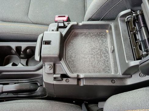 Used 2024 Jeep Gladiator Sport image 40