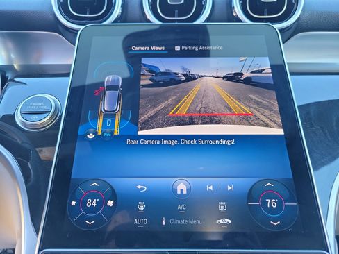 Used 2025 Mercedes-Benz GLC 300 image 13