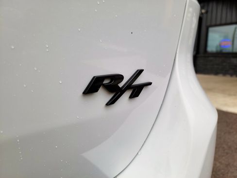 Used 2022 Dodge Durango R/T w/ Hemi Orange Plus Package image 25