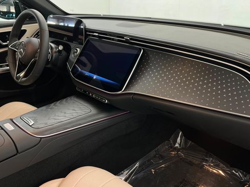 New 2026 Mercedes-Benz E 450 4MATIC Sedan image 23