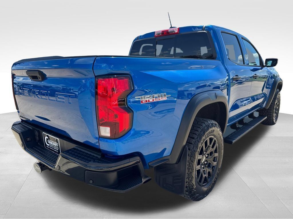Certified 2024 Chevrolet Colorado Trail Boss w/ Advanced Trailering Package AWD/4WD image 9
