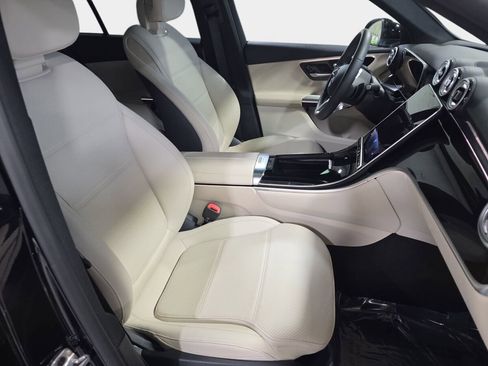 New 2025 Mercedes-Benz GLC 300 GLC 300 image 10