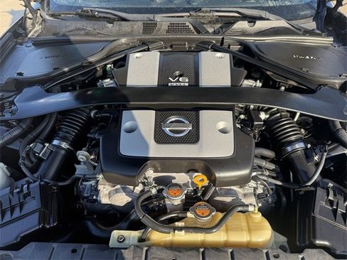 Used 2013 Nissan 370Z Touring w/ Sport Pkg image 34
