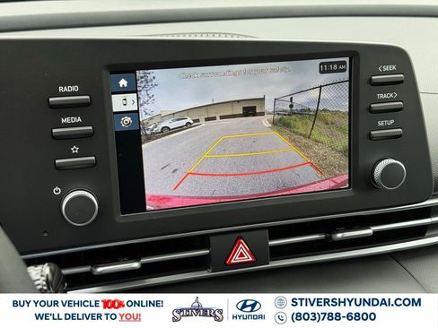 New 2026 Hyundai Elantra SE image 3