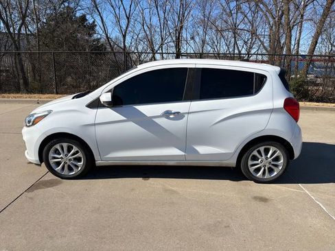 Used 2019 Chevrolet Spark LT image 2