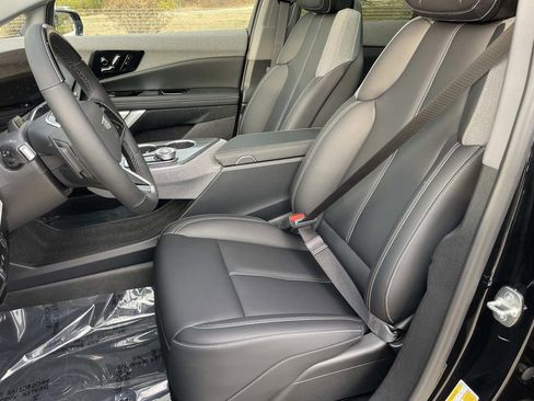 New 2026 Cadillac Optiq Luxury 1 image 20