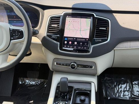 Certified 2024 Volvo XC90 T8 Plus w/ Protection Package Premier AWD/4WD image 14