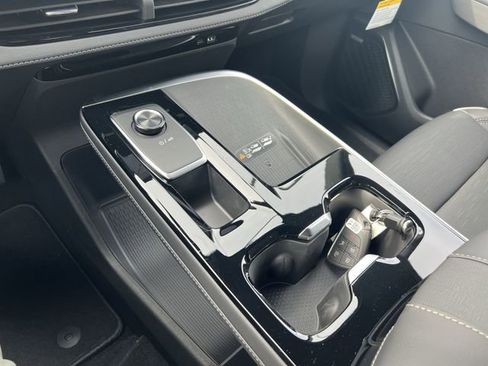 New 2026 Buick Enclave Sport Touring image 21