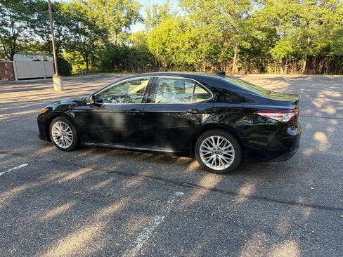 Used 2019 Toyota Camry XLE FWD image 20