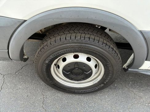 Used 2018 Ford Transit 150 XL image 32