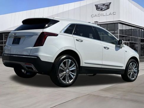 Certified 2025 Cadillac XT5 Premium Luxury w/ Technology Package AWD/4WD image 9