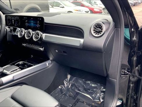 Certified 2023 Mercedes-Benz GLB 250 4MATIC image 15