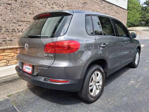 Used 2014 Volkswagen Tiguan S FWD image 5