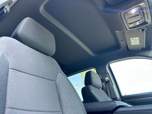 Used 2024 GMC Sierra 1500 Elevation image 17