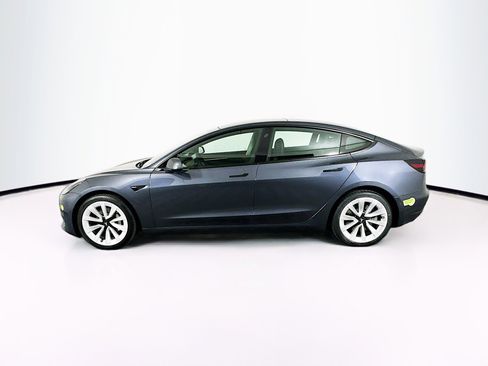 Used 2022 Tesla Model 3 image 4